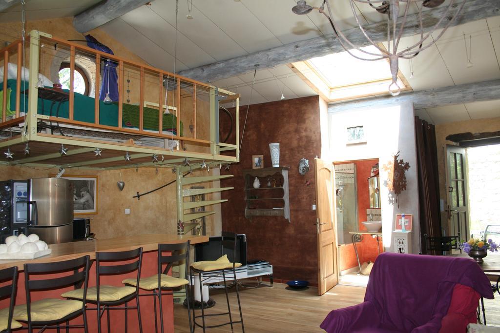 Chambre D'Hotes La Romarine Barnave Room photo