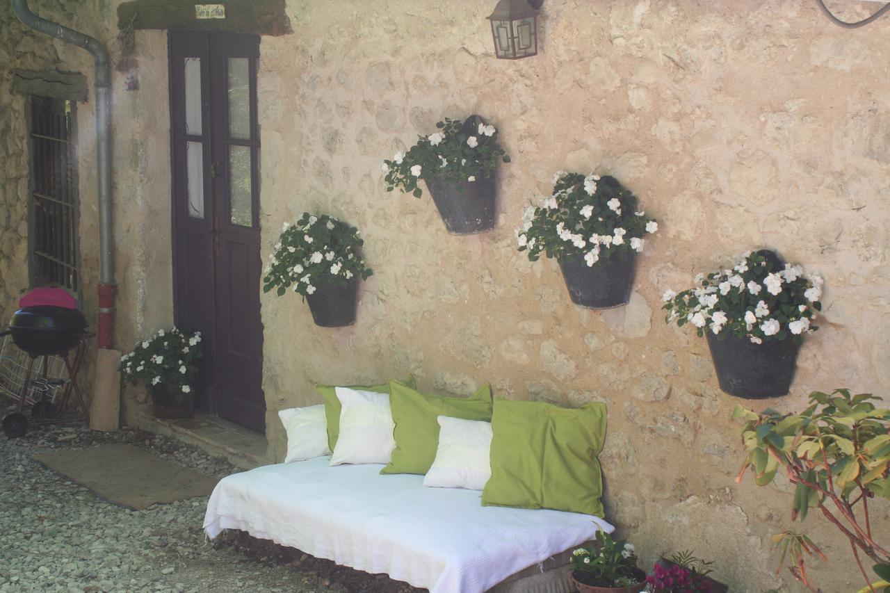 Chambre D'Hotes La Romarine Barnave Exterior photo